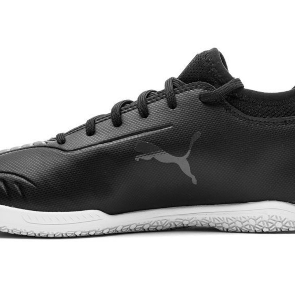 Puma Men's Black and White Sneakers